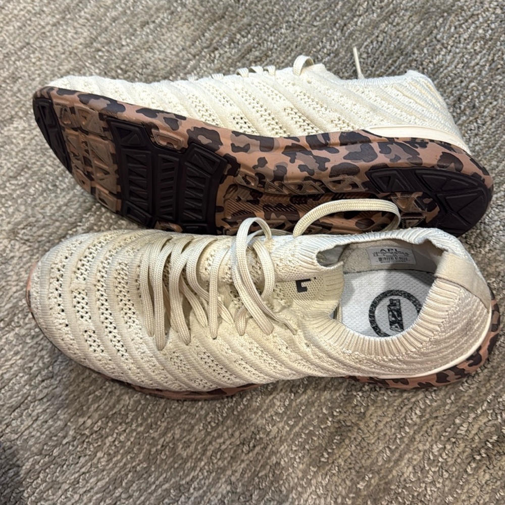 APL Techloom Shoes beige with leopard